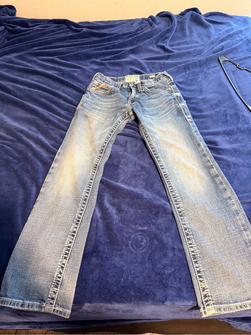 Ariat Slim Fit Straight Leg Jeans M7